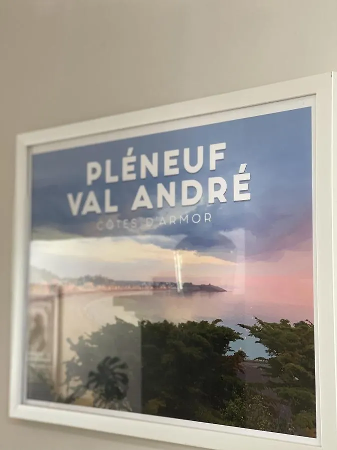 Helen Villa Dinan France
